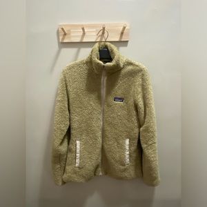 COPY - Patagonia fleece jacket